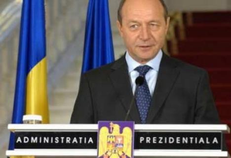 Preşedintele Băsescu: România va trimite o fregată cu 207 militari în Libia
